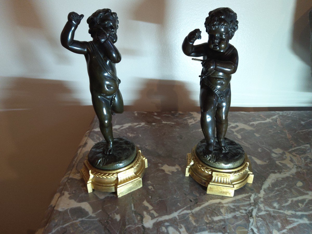 Paire De Putti En Bronze Sur Socle Doré De Style Louis XVI